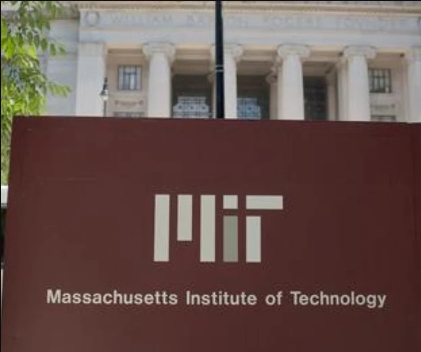 Tiansi Xin Death: Cummins MIT Chemistry Department Student Has Suicide
